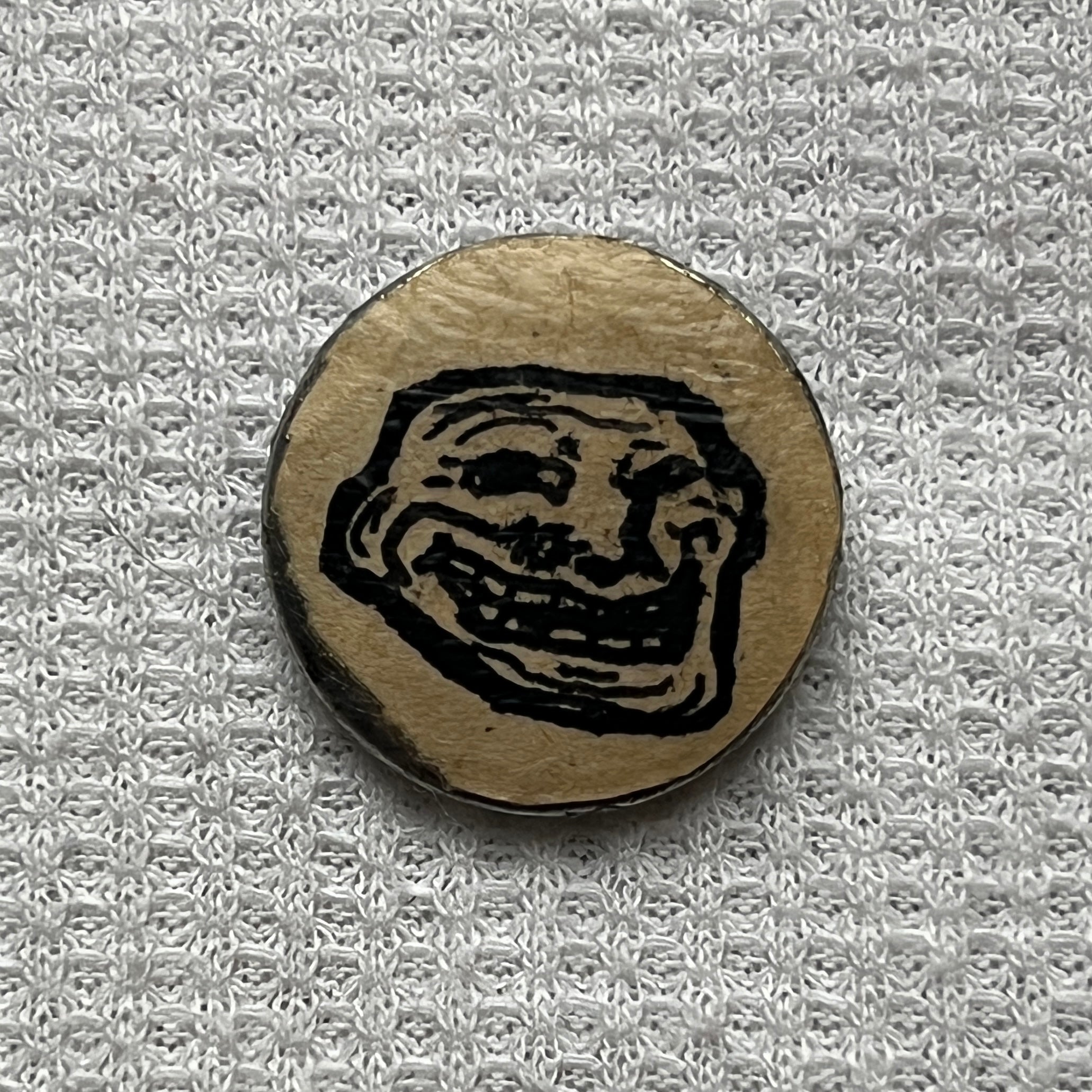 Trollface Small Pin
