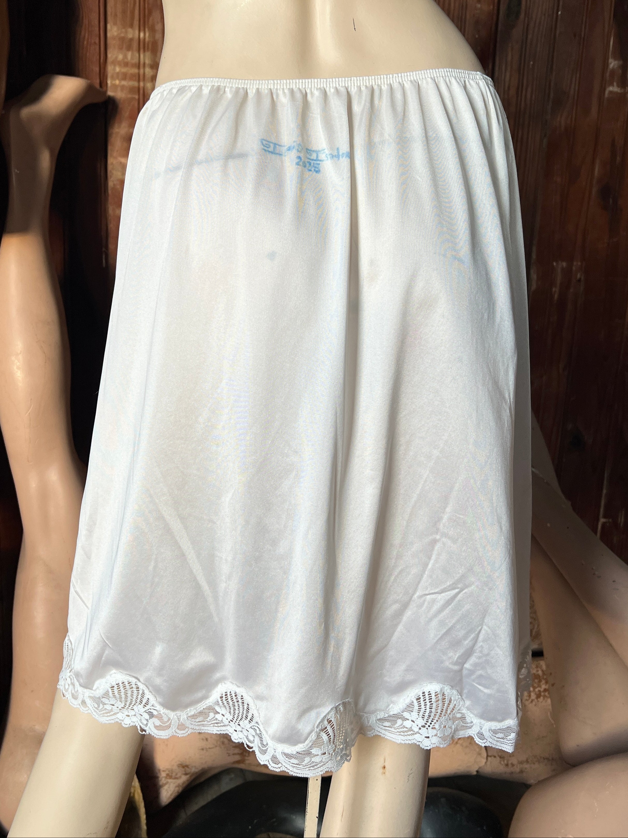 Legs Slip Skirt