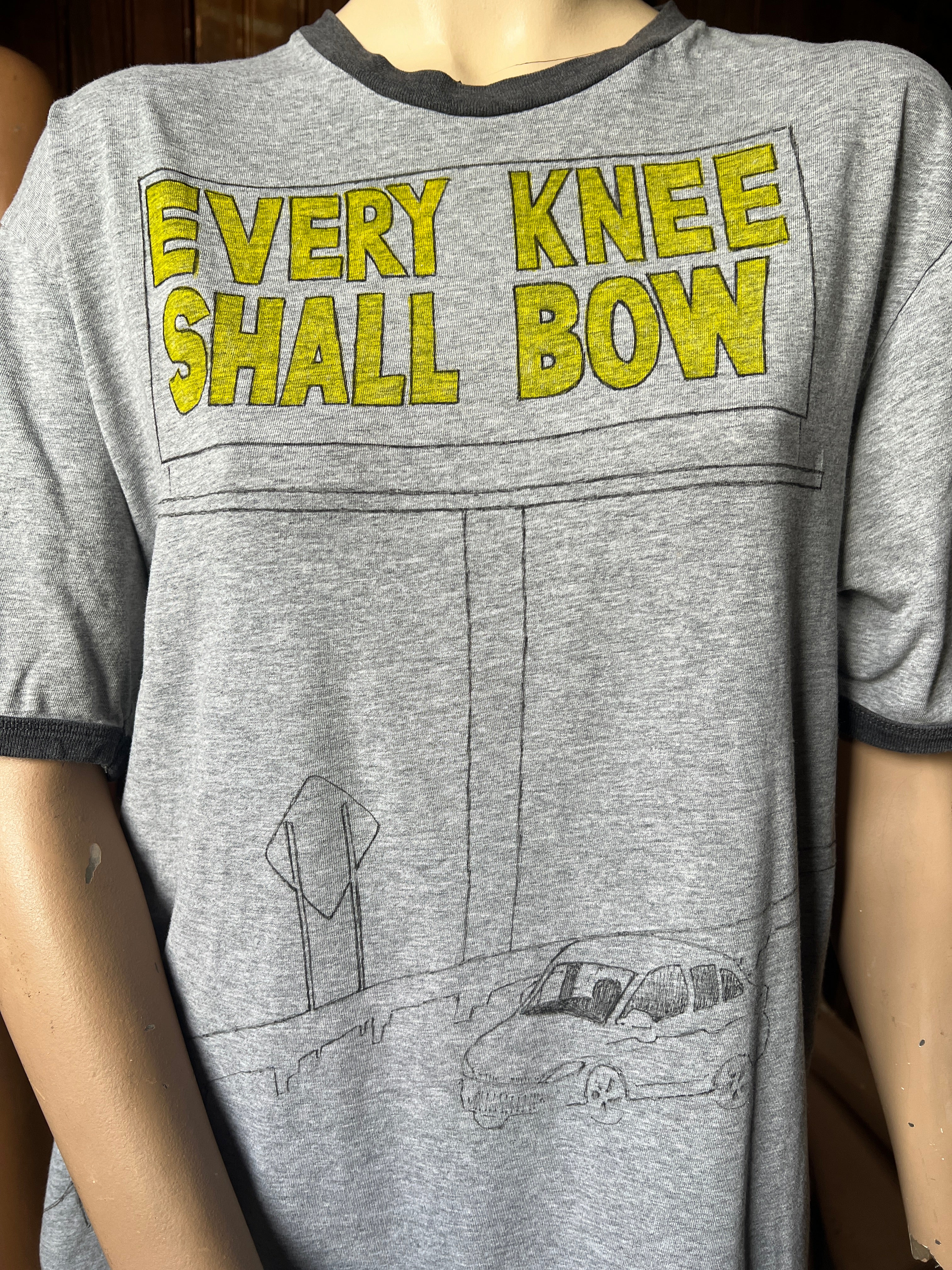 Knee Tee