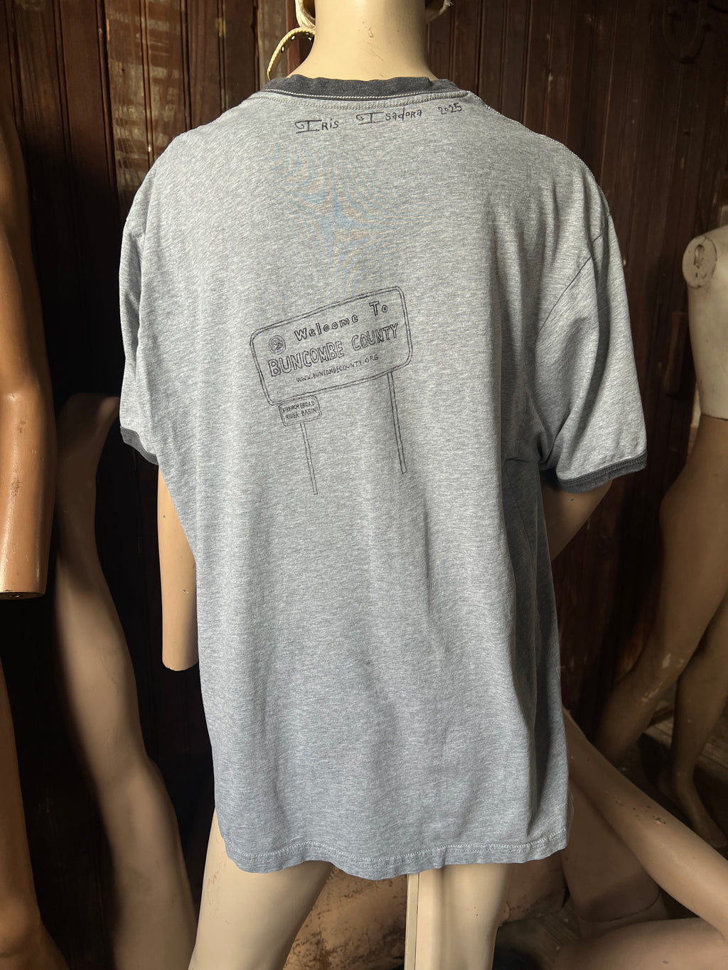 Knee Tee