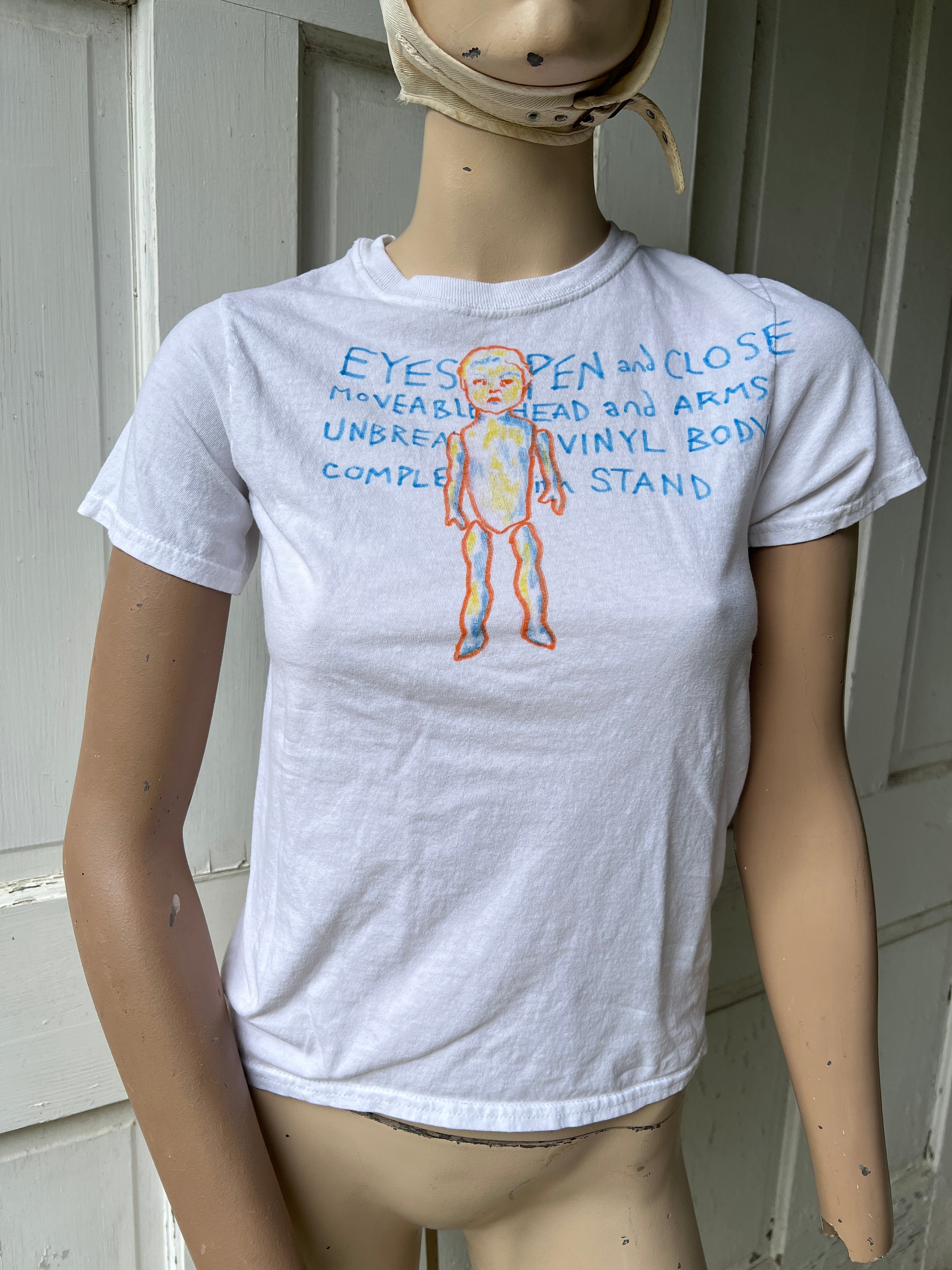 Doll Features Tee
