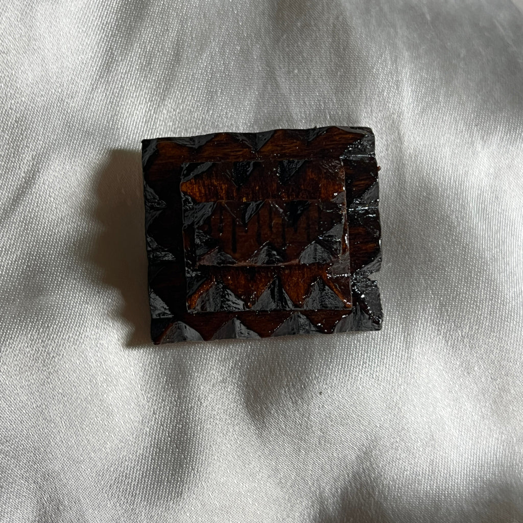 Rectangle Tramp Brooch