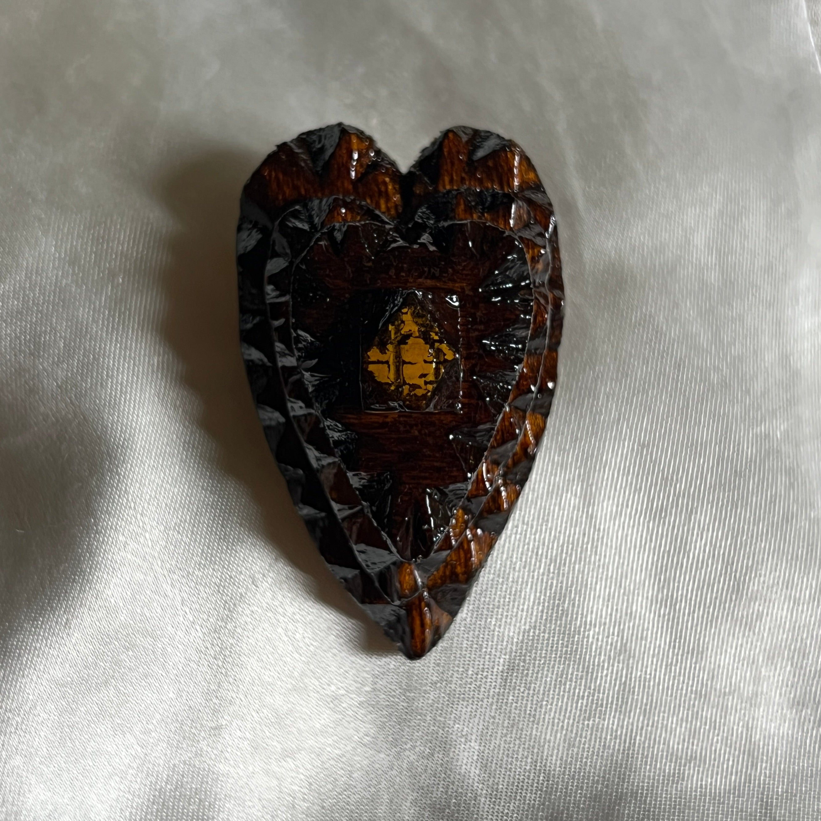 Heart Tramp Brooch