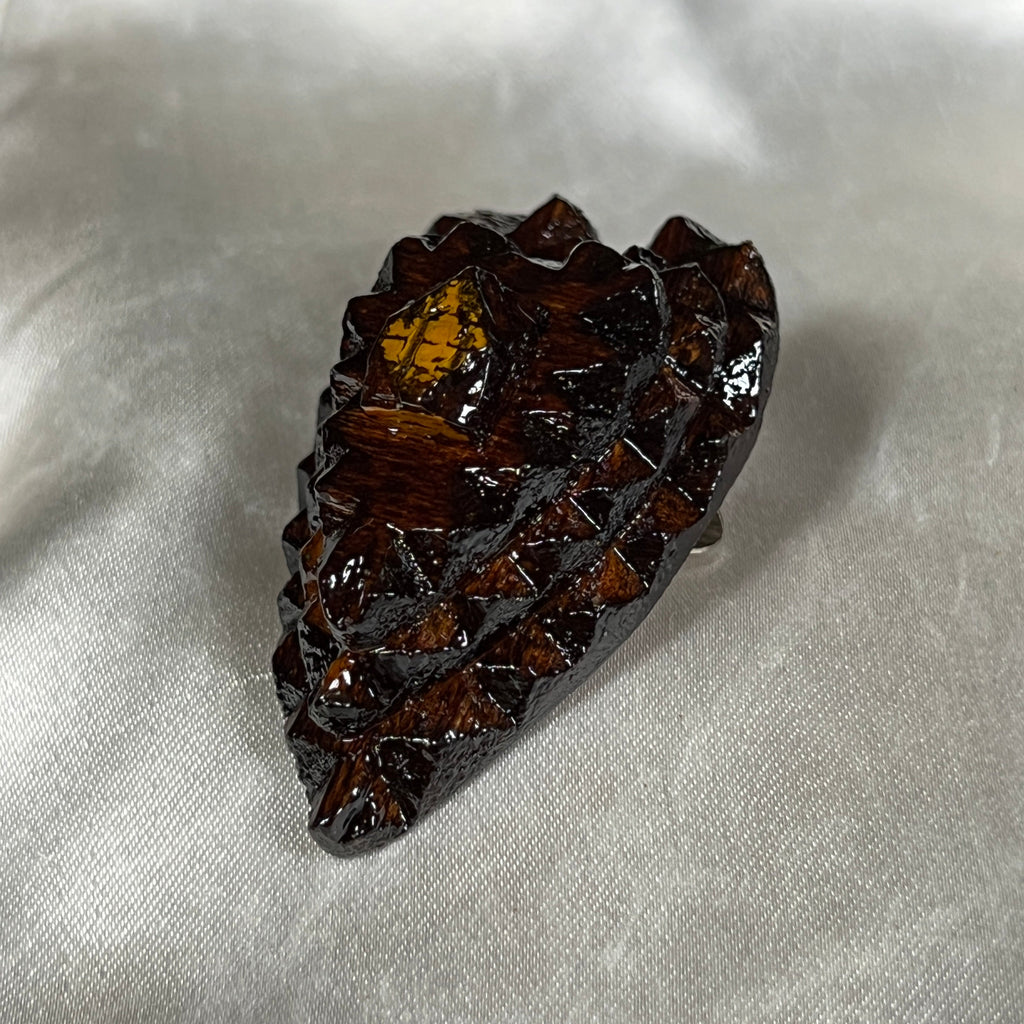Heart Tramp Brooch
