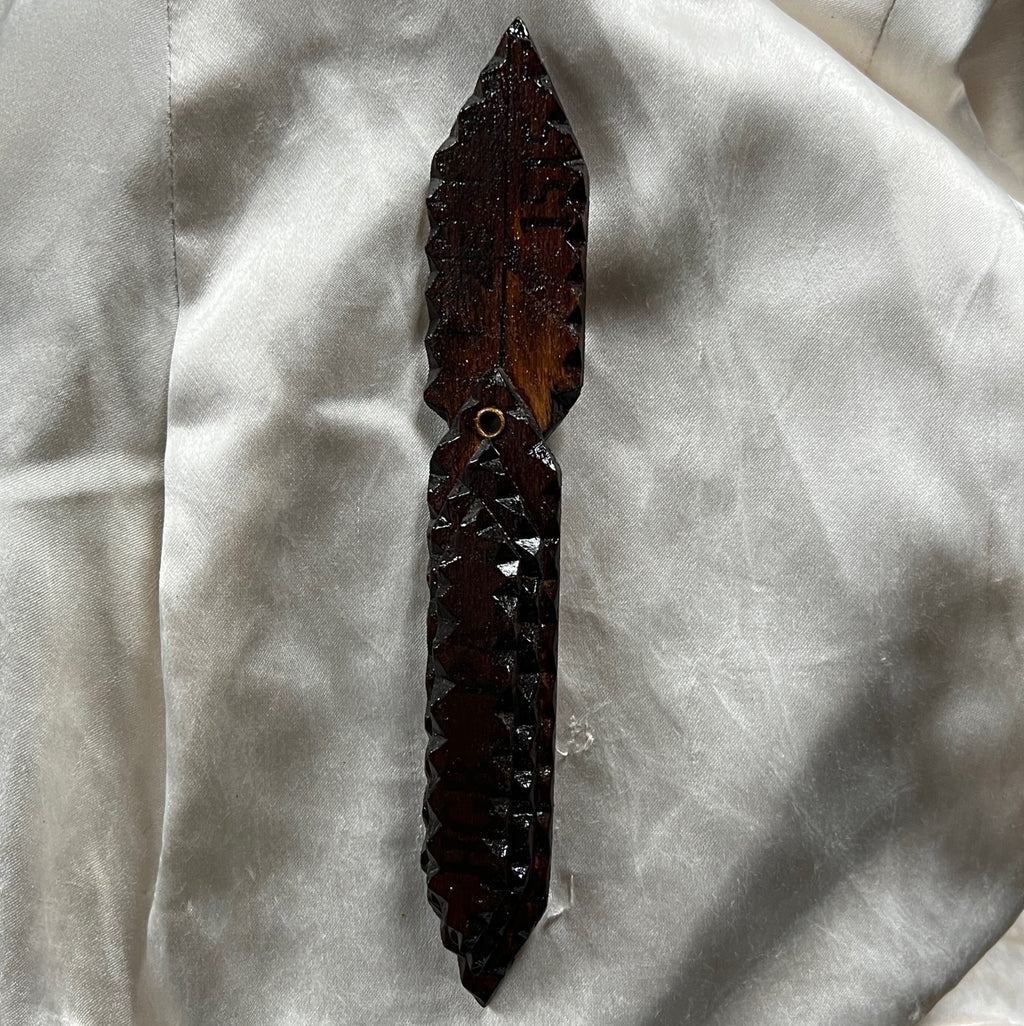 Articulated Tramp Brooch