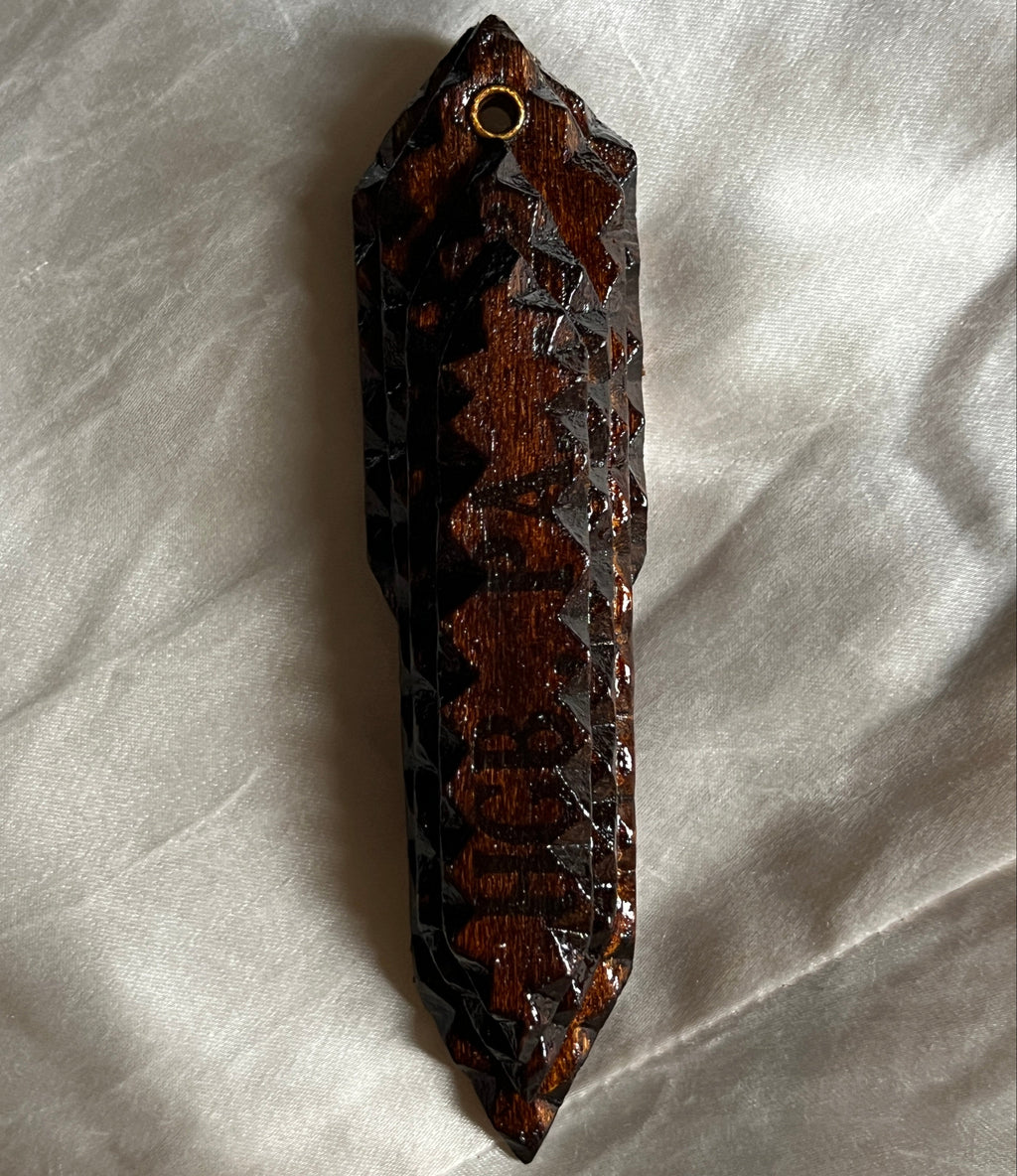 Articulated Tramp Brooch