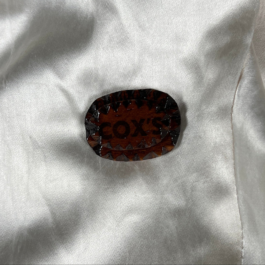 Cox's Tramp Brooch